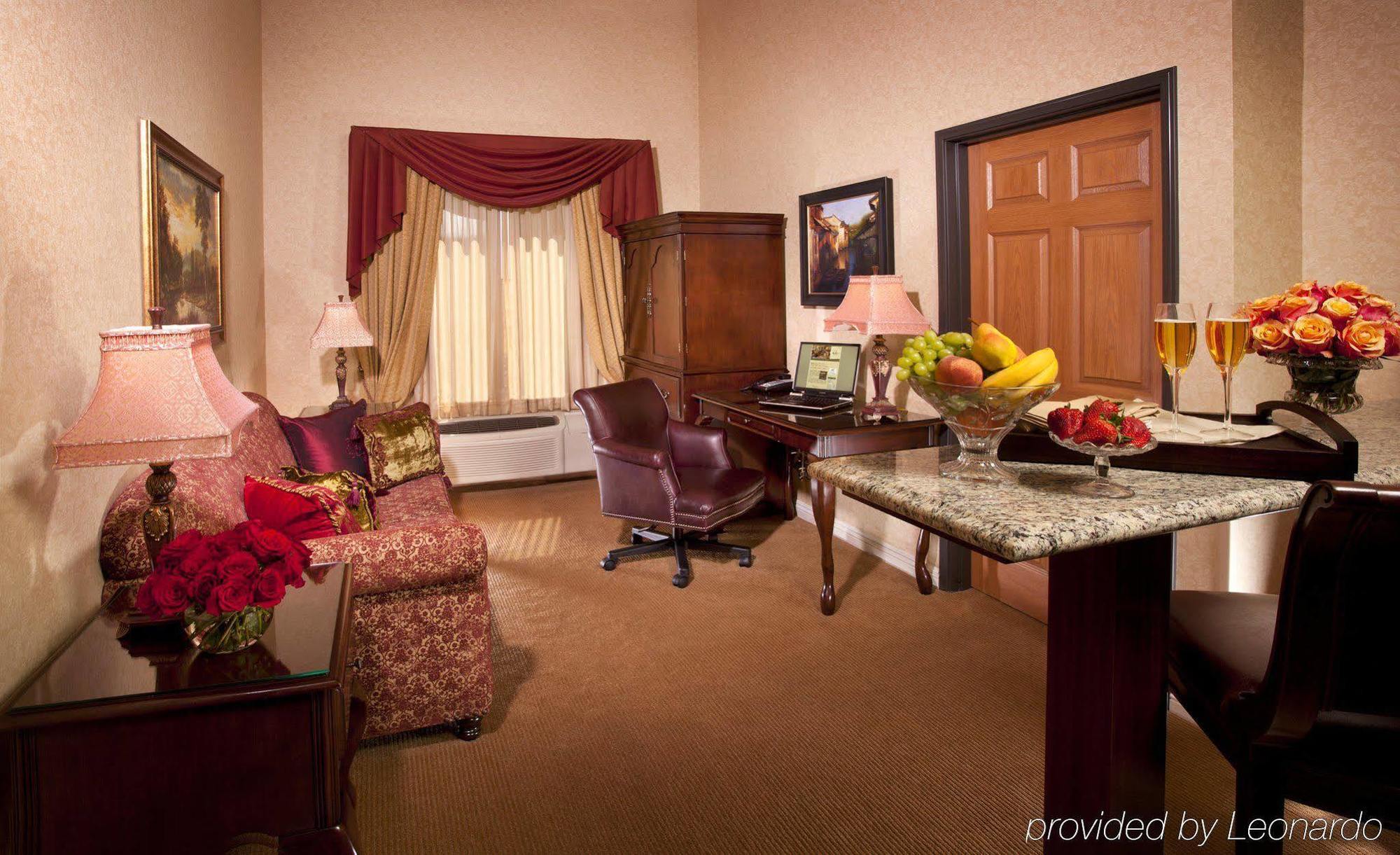Best Western Corona Hotel & Suites Room photo